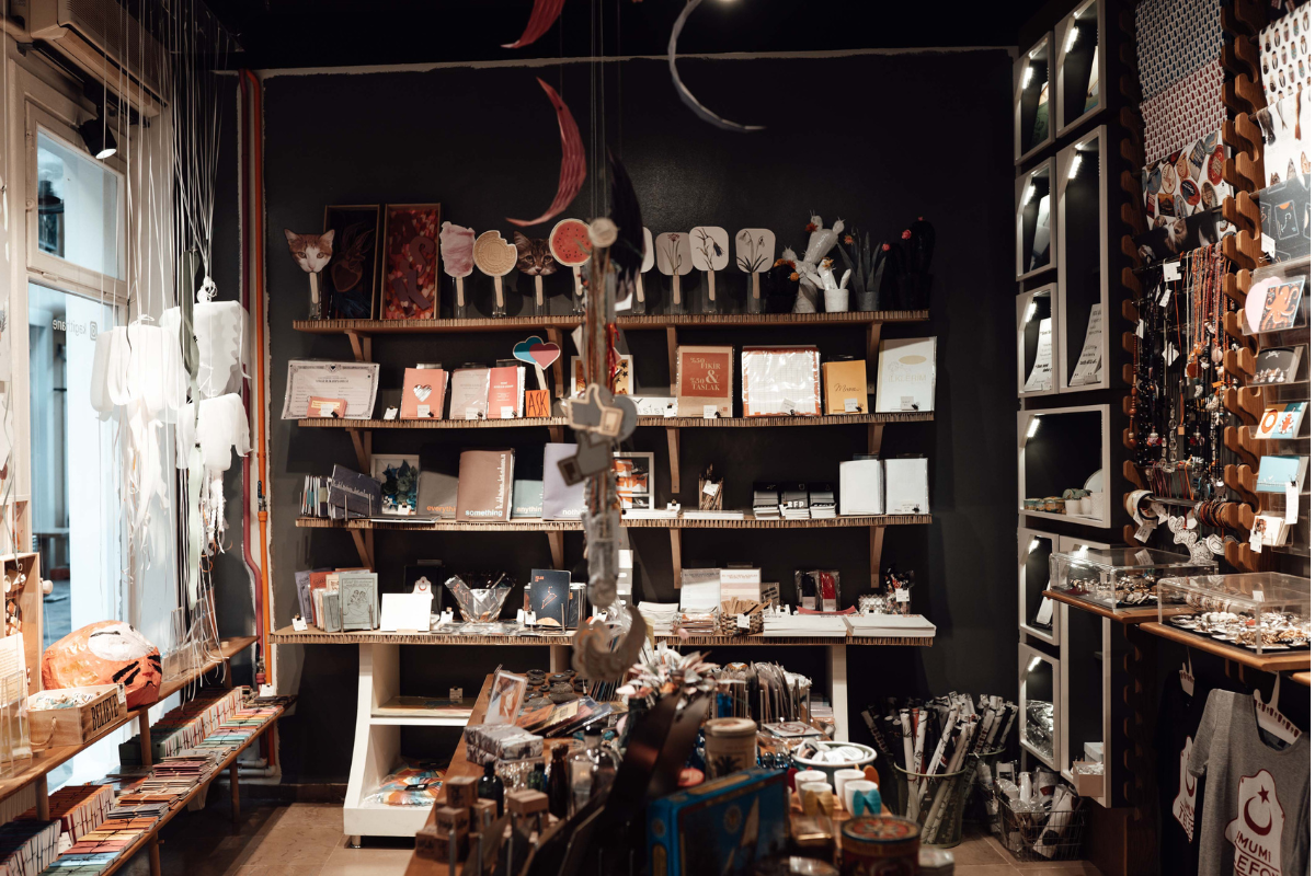 Thrift shop (2)